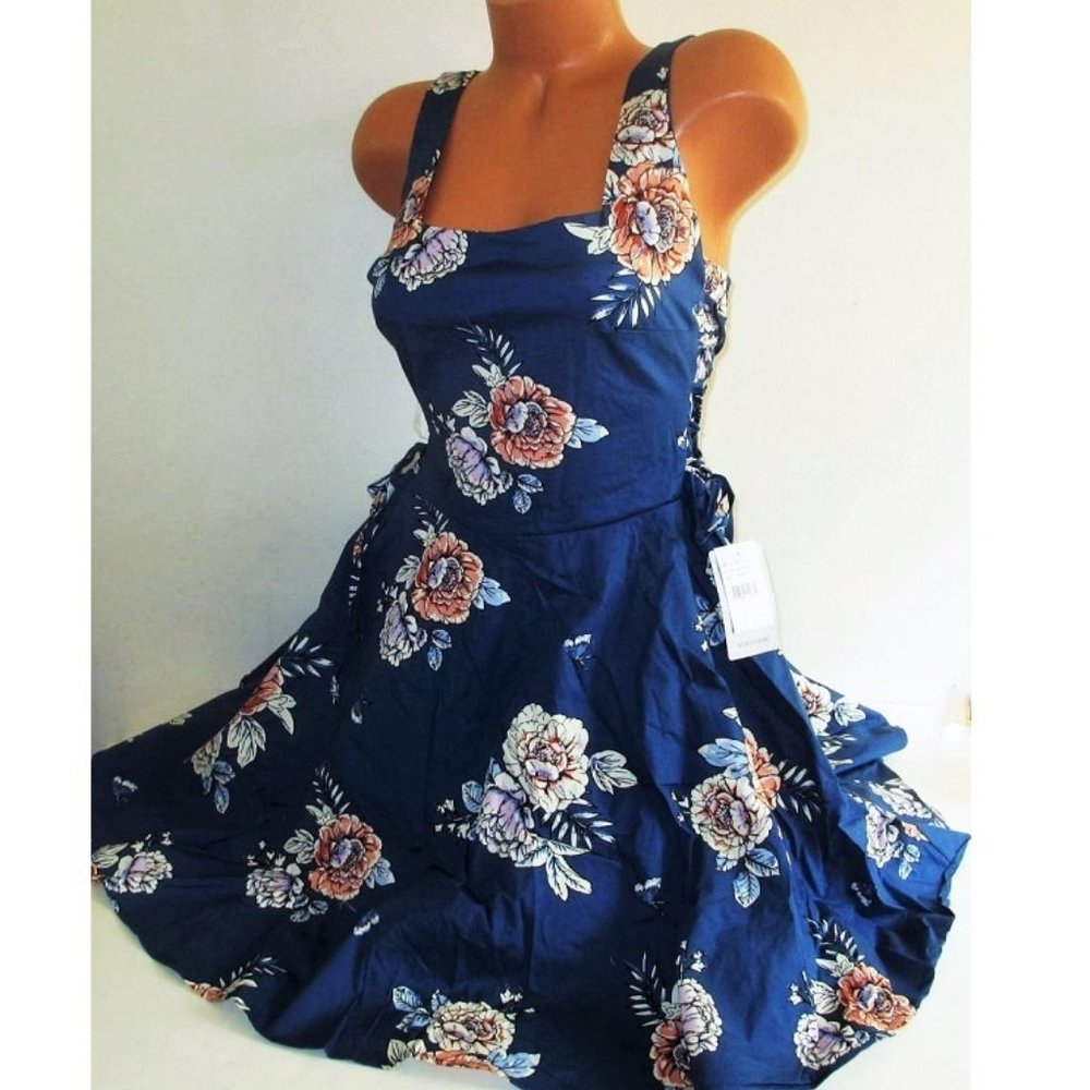 BAILEY BLUE Cotton Floral Lace-Up Side Skater Dress Size M Petticoat Blue Multi